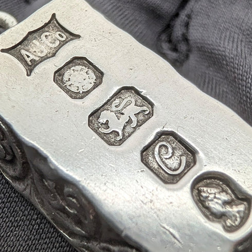 1977年 英国 純銀製 ジュビリーインゴットペンダント計32g 純銀ネックレス付 AJCo